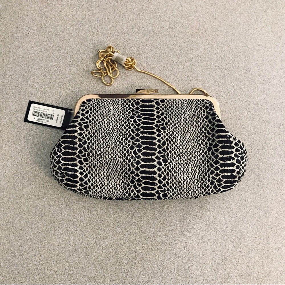 NWT~bebe Gold Animal Print Party Clutch w/ Chain - Picture 2 of 7
